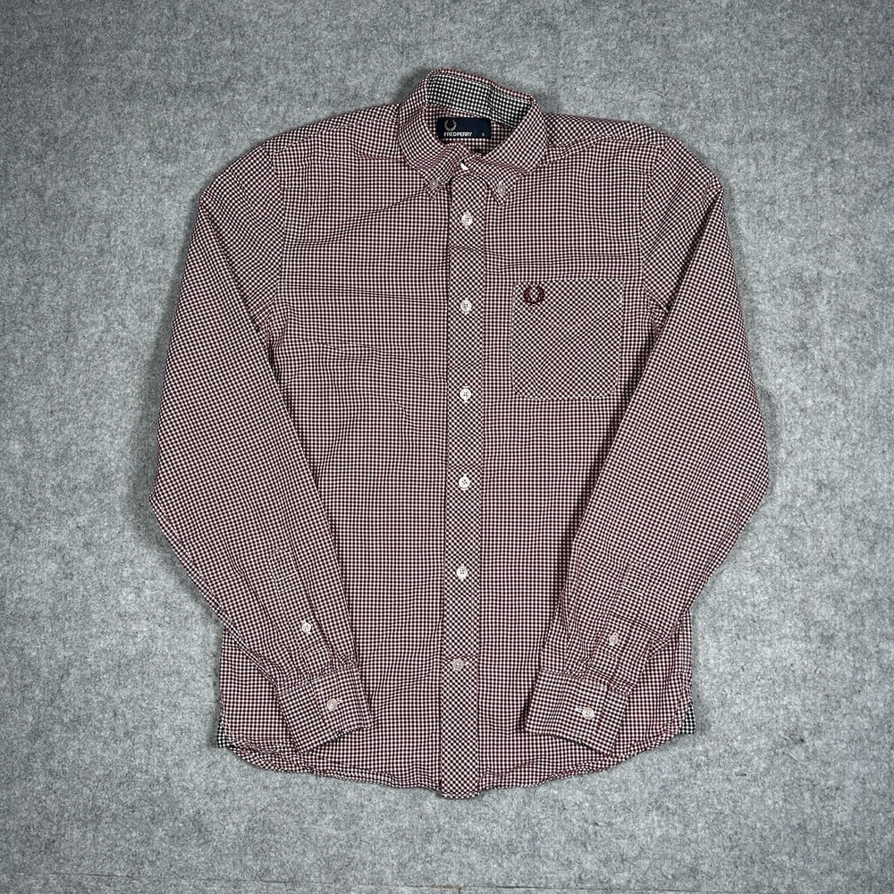 Fred Perry Button Down Shirt Mens Size Small Red Grid Plaid Pattern Preppy M6377